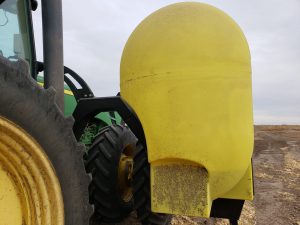 Lakestate Mfg narrow tank bottom = less overall width