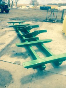 Lakestate Mfg showing the front mount JD bracket